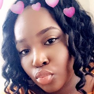 Meet your Posher, Crystal